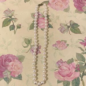 Elegant White Pearl Necklace